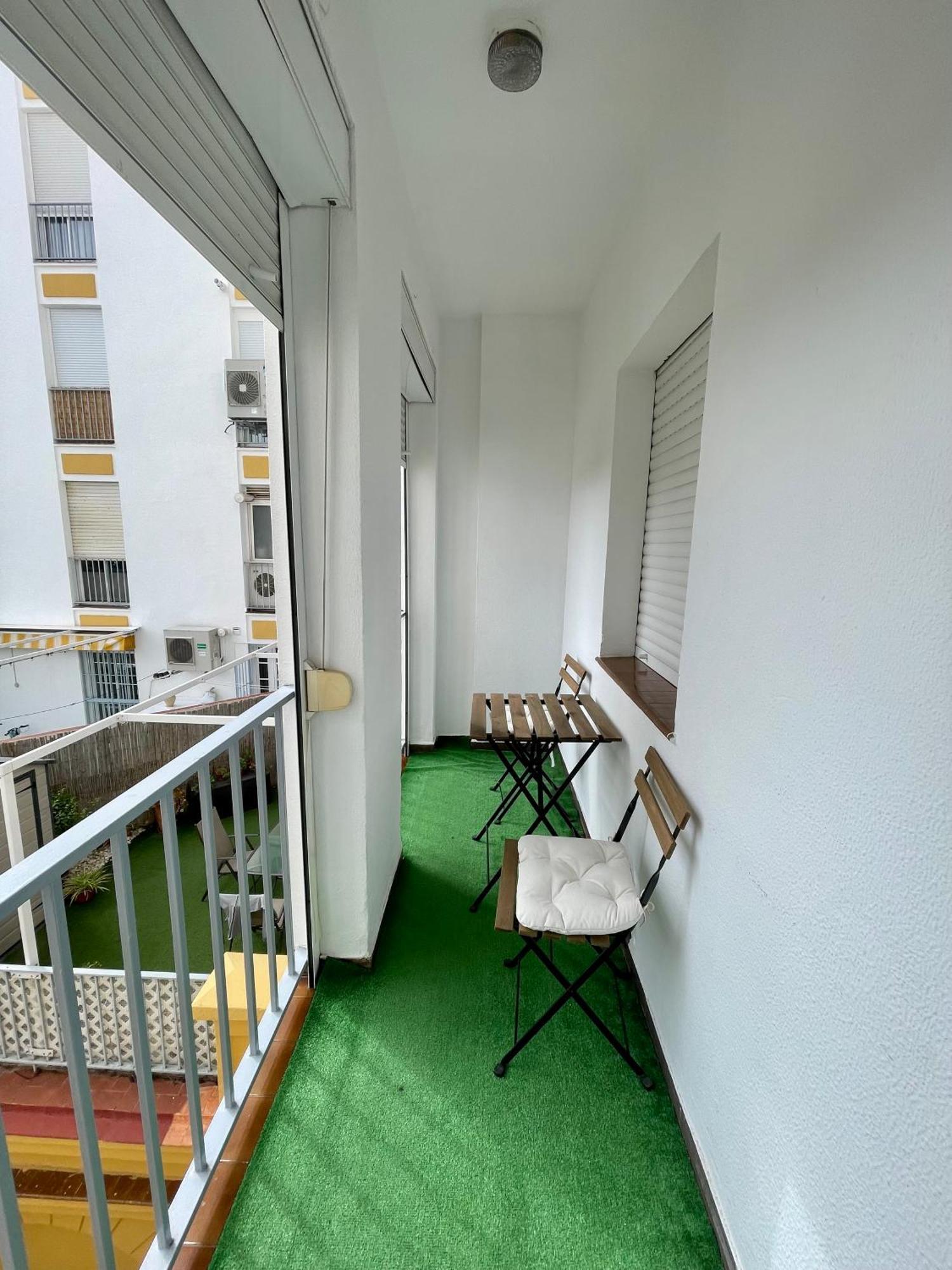 Piso Azores-Fibes Sevilla Exteriör bild