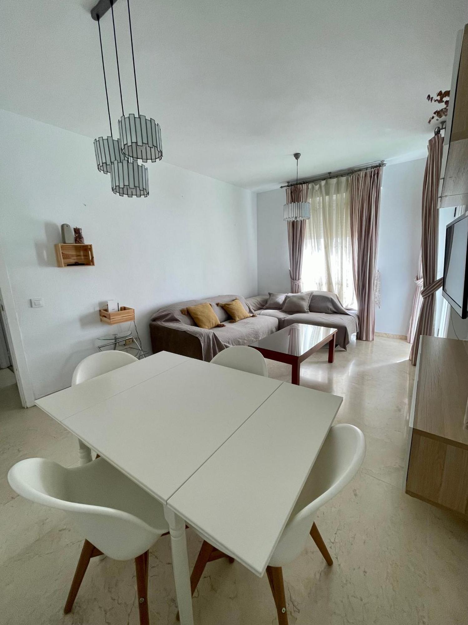 Piso Azores-Fibes Sevilla Exteriör bild